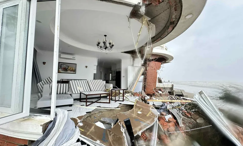 Bão Bualoi quật nát khu resort 1.500 tỷ trên bãi biển Xuân Thành – Hà Tĩnh